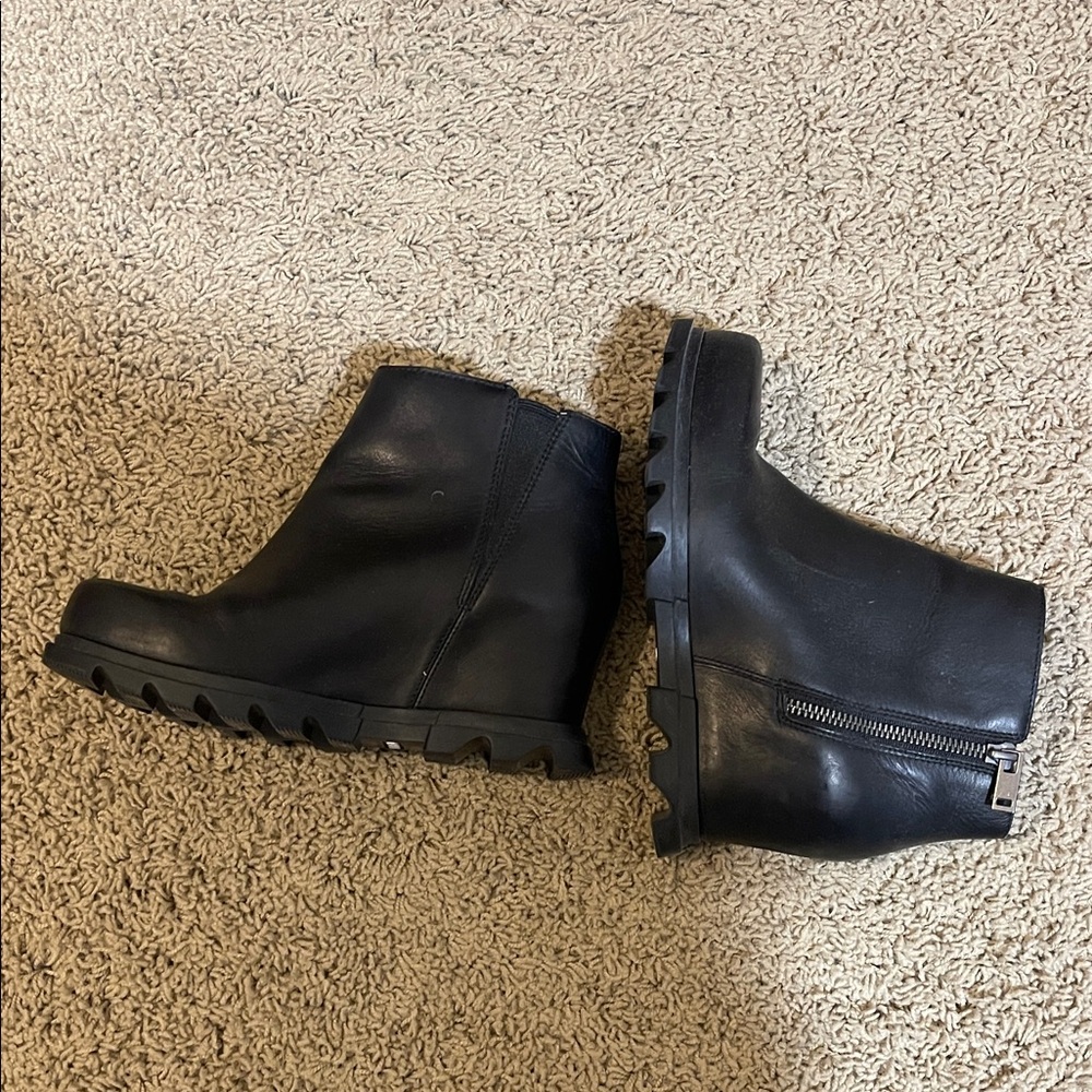 SOREL Wedge Ankle Boots with Zipper